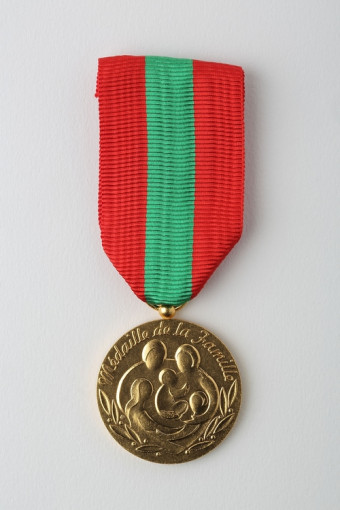 Médaille de la famille.